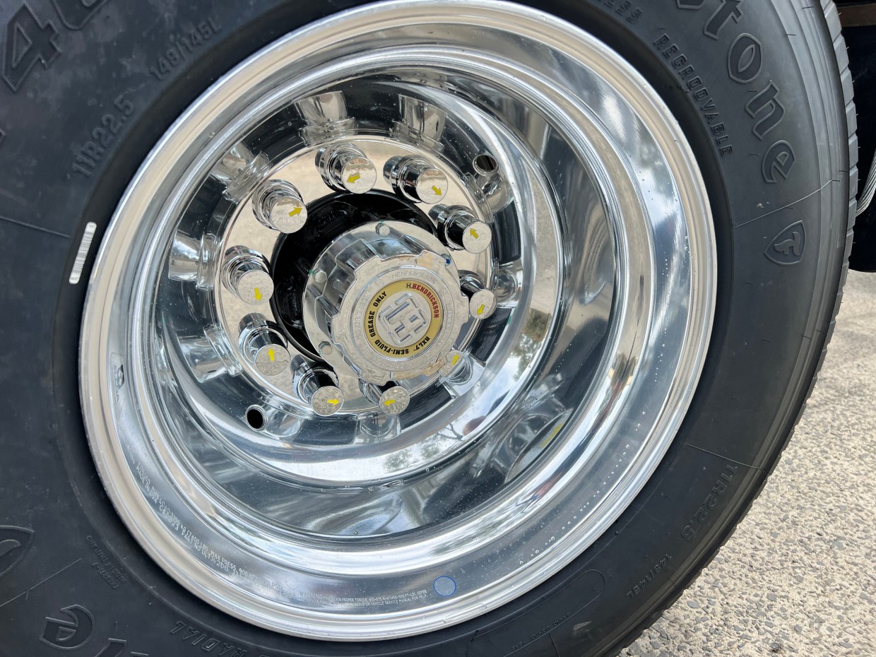 Maintaining Alcoa® Wheel Nuts to Avoid Wheel Nut Hole Wear