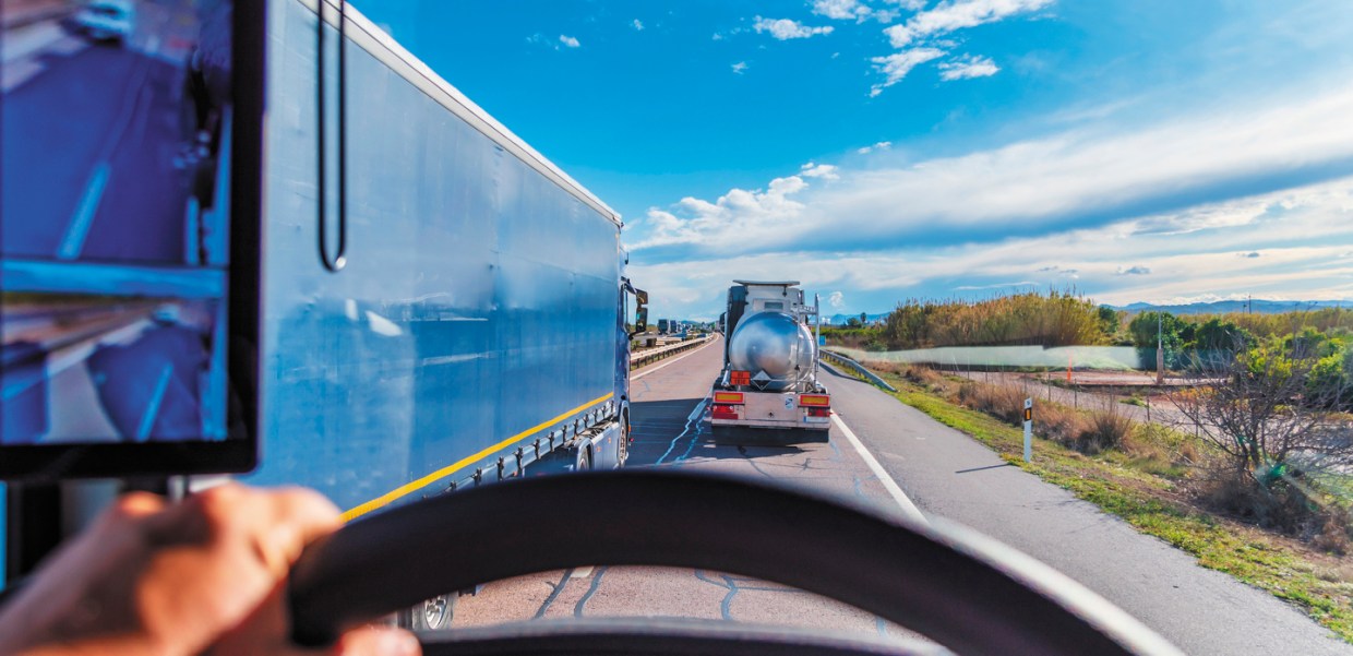 Sharing the Road: 4 Defensive Driving Tips Truckers Want You to Know