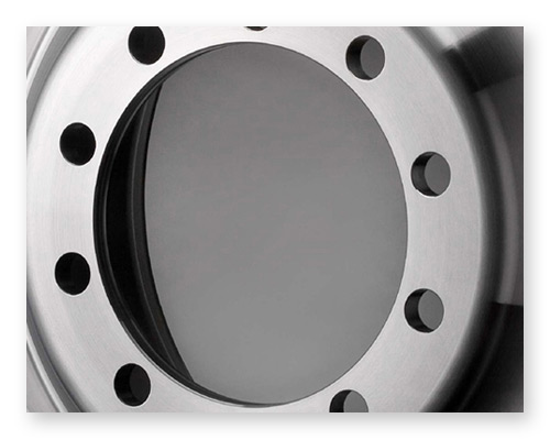 First forged aluminum hub pilot wheel introduced.